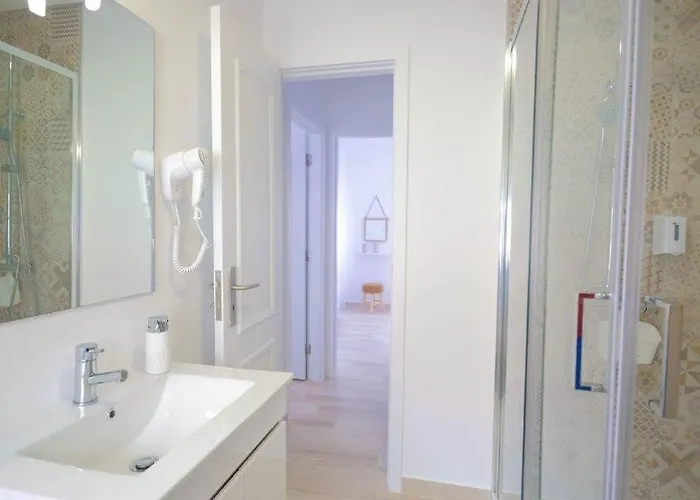 Wave Sun House Nazare