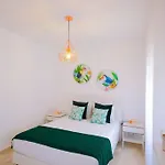 Wave Sun House